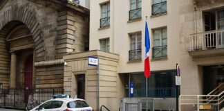 パリの治安:もし盗難にあってしまったら 盗難に遭ったらパリの警察署へ