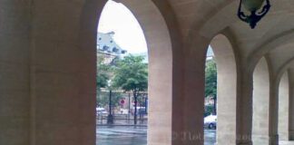 到着後、初の雨