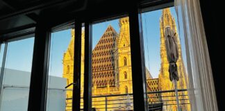 シュテファン大聖堂を24時間眺められる特等席ホテル