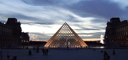 louvre.JPG